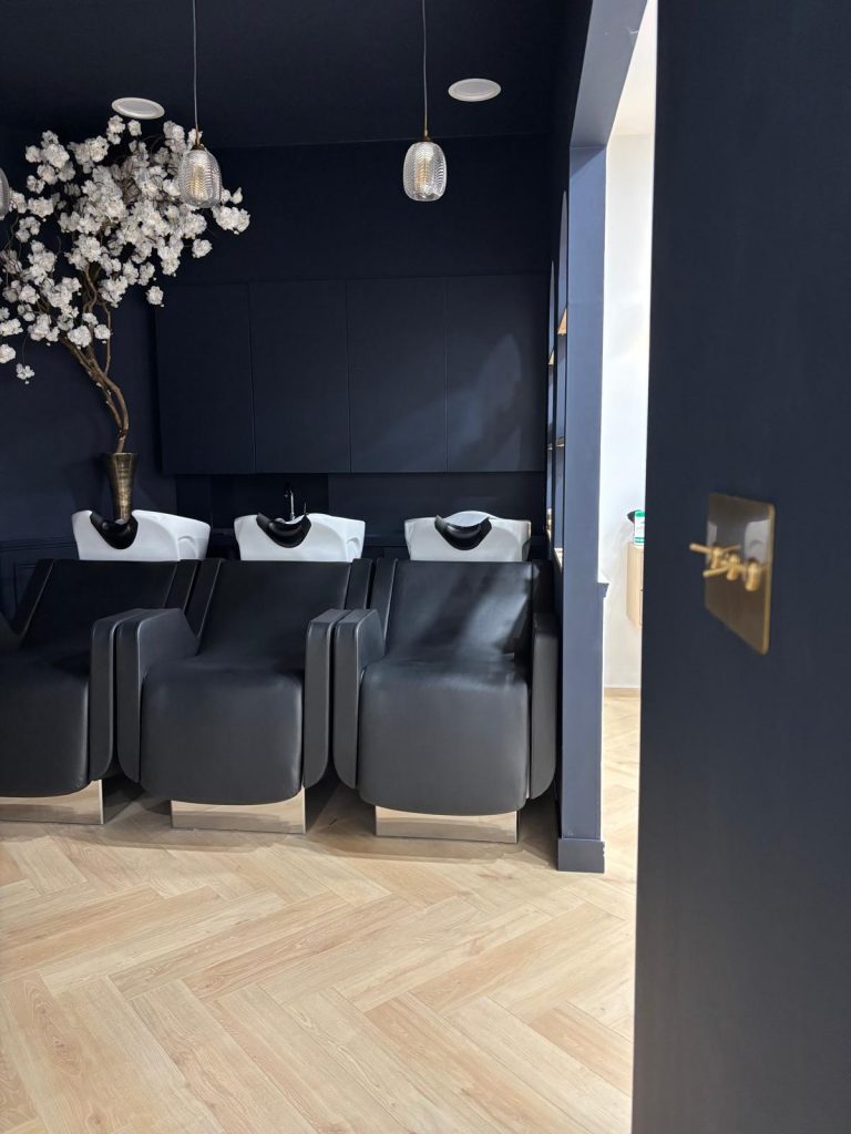 Rénovation d&rsquo;un Salon de Coiffure — photo 1